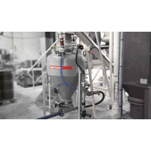 Transporteur pneumatique de produits abrasifs