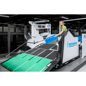 déchargeur semi-automatique de paquets et colis BEUMER Parcel Picker