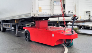 tireurs-pousseurs électriques  pour la manutention manuelle des charges roulantes lourdes.
