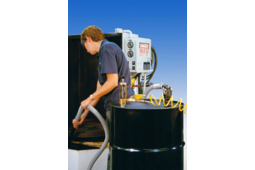 VORTEC 2109, la nouvelle pompe de futs réversible proposée par Fenwick