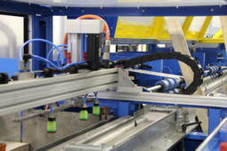 Mechtek fait appel aux solutions d'Hepco pour la conception d'une nouvelle une ligne d'assemblage de batteries