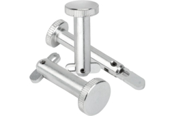 Axes de fixation avec sûreté à enclenchement