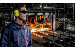 UVEX développe pour ses lunettes de sécurité une nouvelle teinte de protection contre les rayonnements infrarouges 