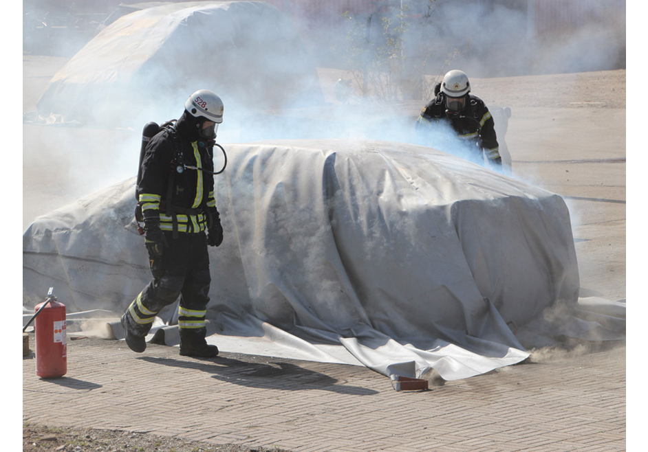 Couverture anti feu pour petites voitures, motos ou palettes avec batteries Lithium  - DIFOPE Ref. COUVAF-B5X6