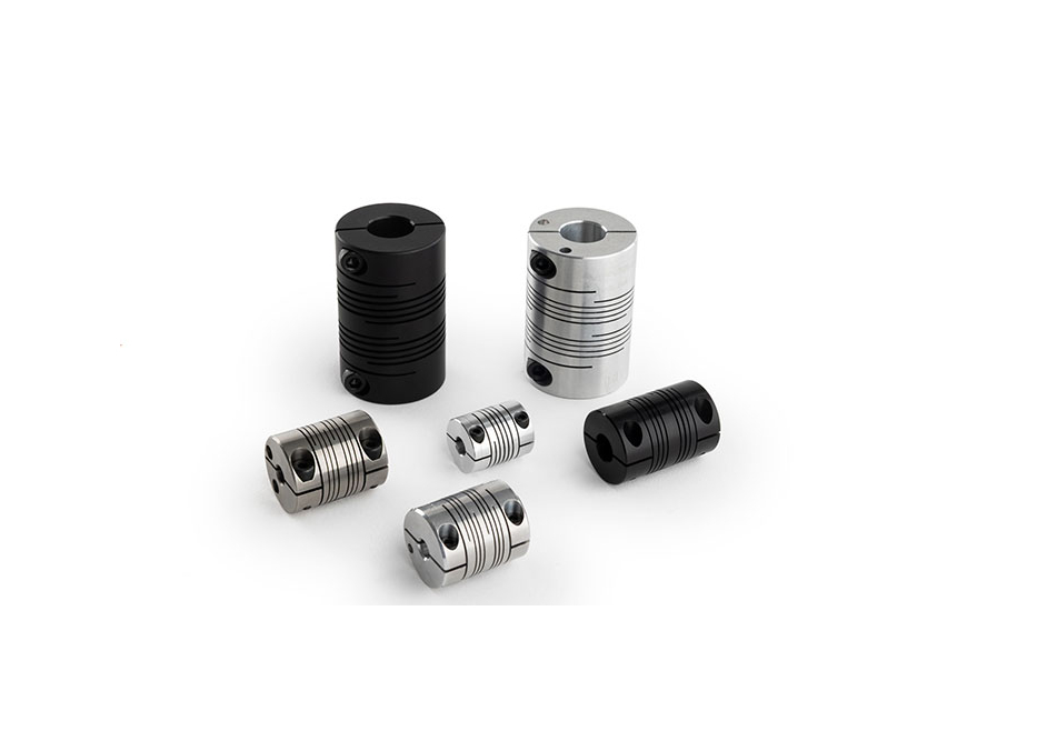 Accouplements flexibles à spire unique pour applications légères