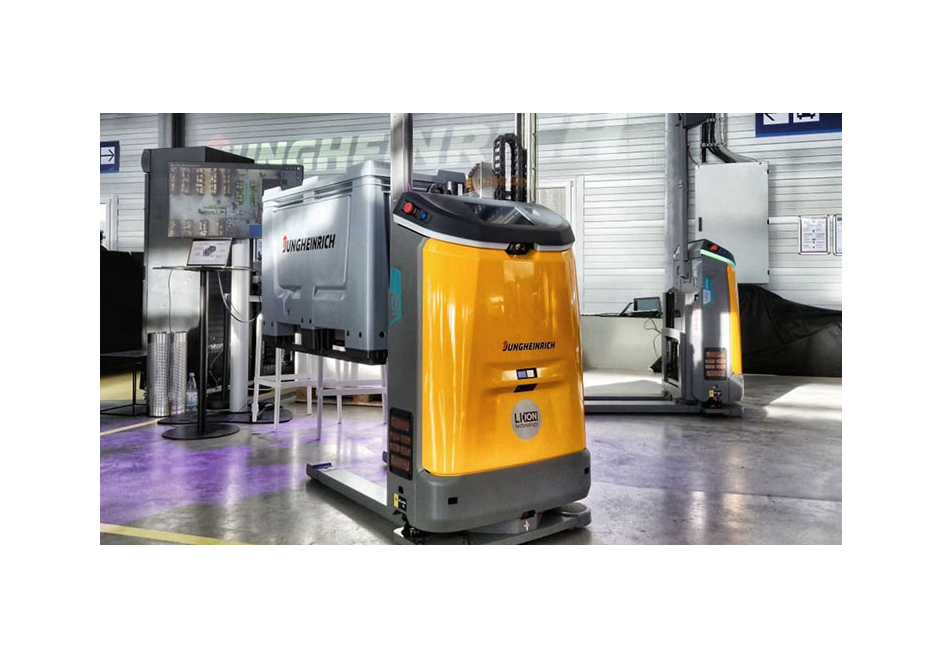 Nouveau robot mobile EAC 212a pour applications de gerbage