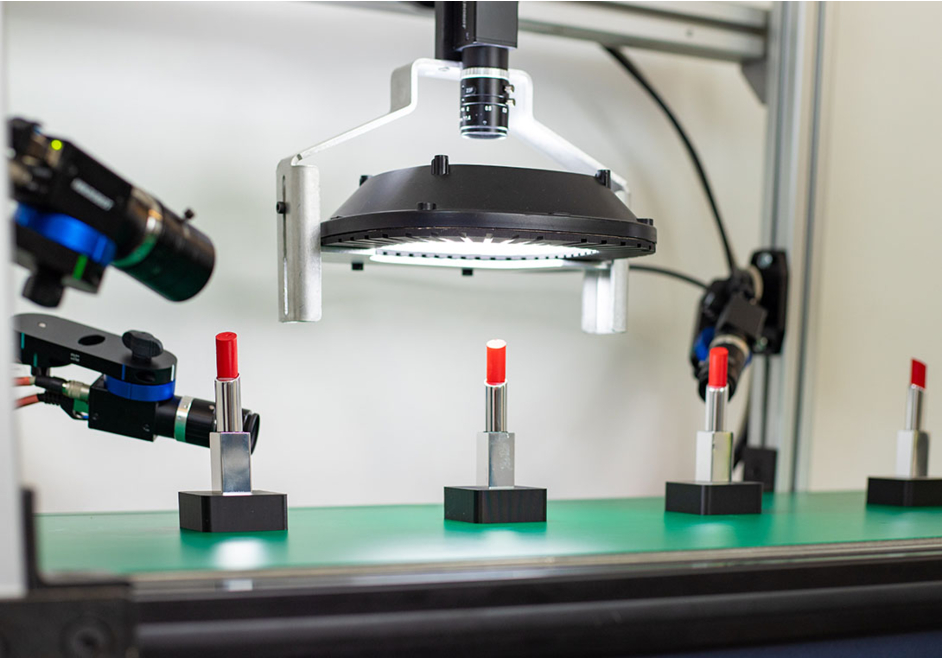 Contrôle qualité cosmétiques et packaging : le meilleur système de sa génération pour sécuriser chaque détail