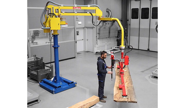 Manipulateur pneumatique pour planches et poutres en bois
