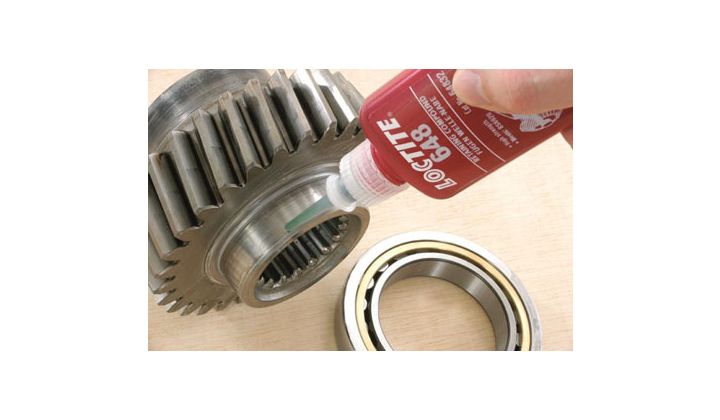 Adhésifs de fixation LOCTITE 638 et 648