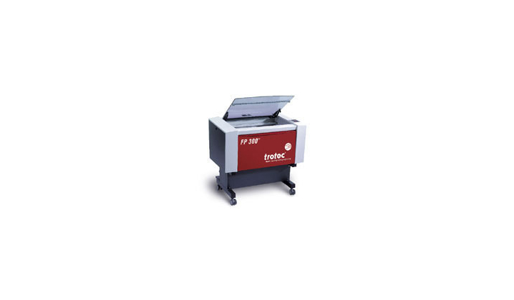 FP300, une nouvelle machine Laser pour graver métaux et plastiques. 