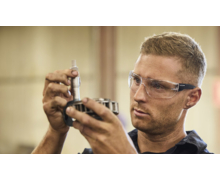 Bollé Safety dévoile la gamme SWIFT de lunettes et sur-lunettes de protection design