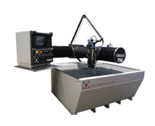 centre d’usinage jet d’eau OMAX® 5555